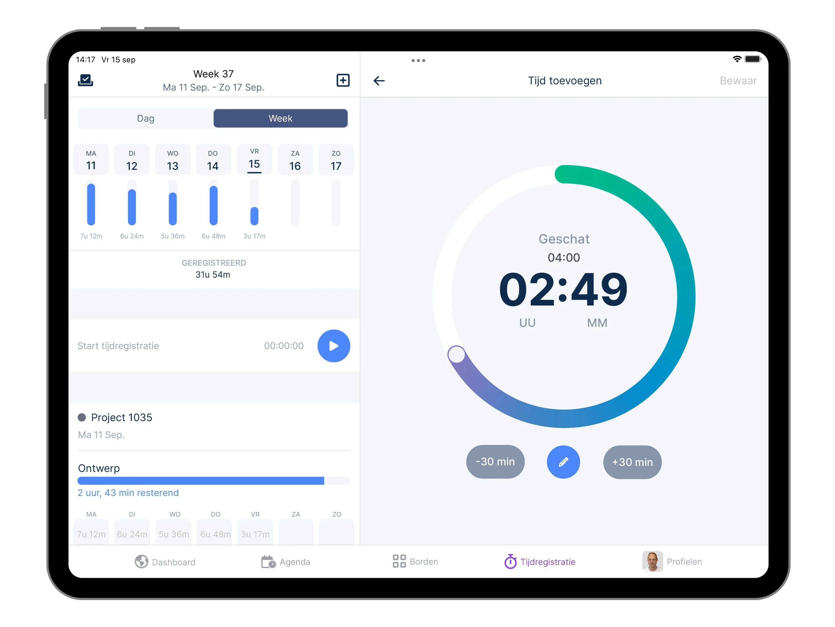 vPlan-App op de tablet die handmatige urenregistratie toont naast de geregistreerde uren van een week.